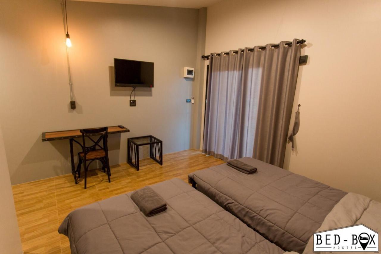 ホテル Bed Box ナコーン・ラーチャシーマー エクステリア 写真